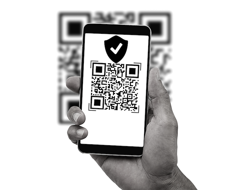phone scaning qr code
